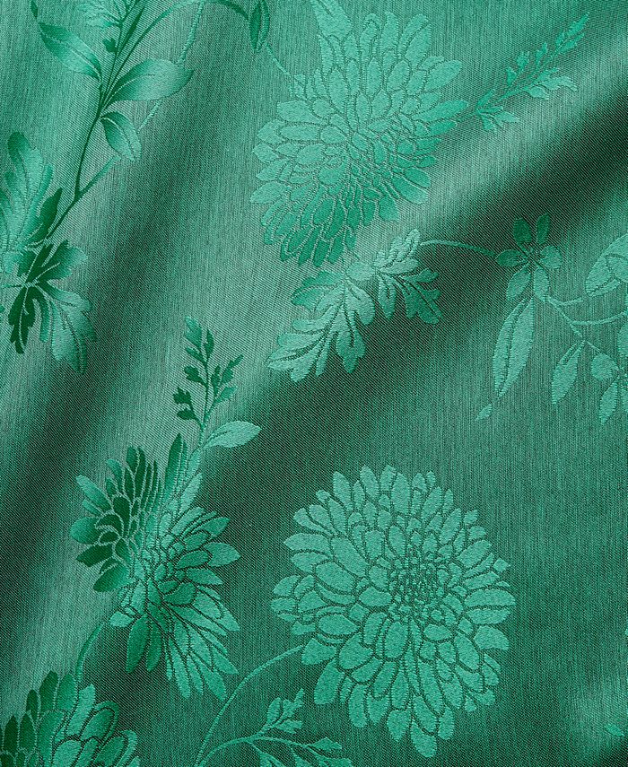 Martha Stewart Collection Holiday 102" Tablecloth & 6 Napkins, Created