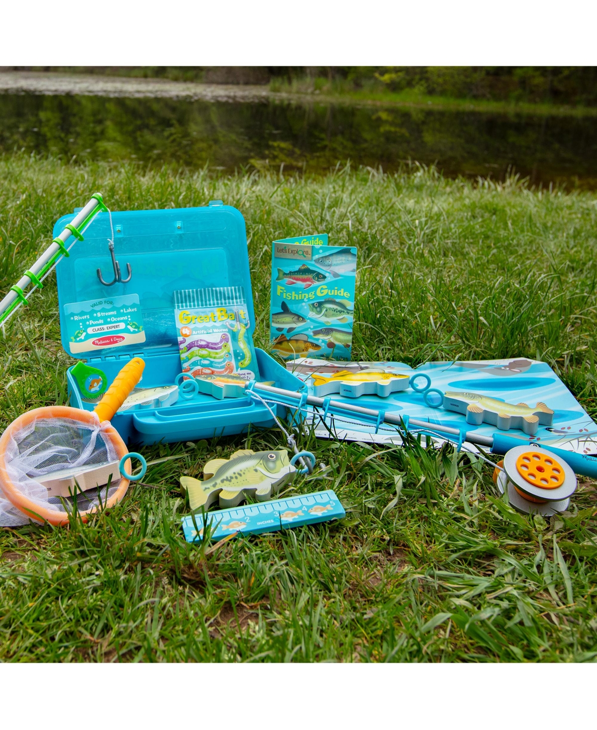 MELISSA & DOUG LETS EXPLORE FISHING PLAY SET 