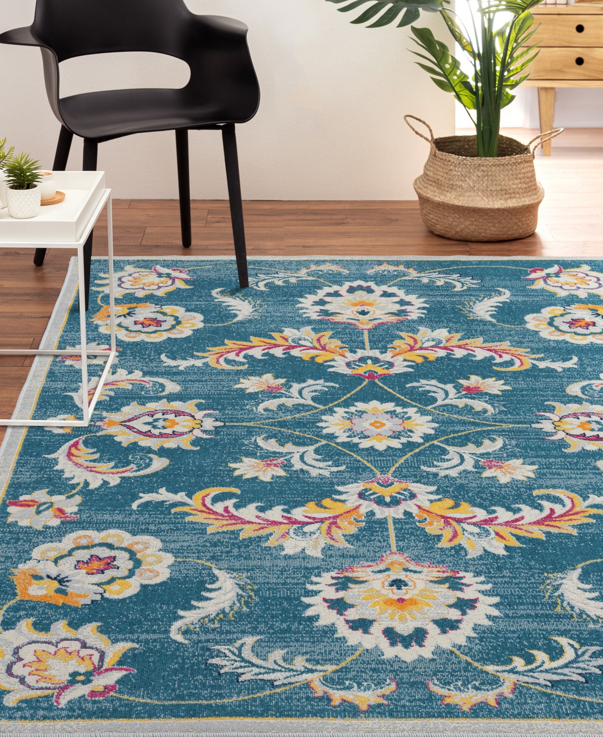 Closeout! Lr Home Heirloom HRL81459 5'3" x 7'10" Outdoor Area Rug