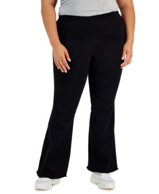 Tinseltown - Trendy Plus Size Ripped Pull-On Jeans