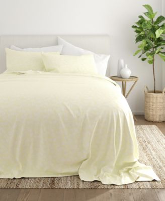 The Timeless Classics Premium Ultra Soft Pattern 4-Pc. Sheet Set, Queen