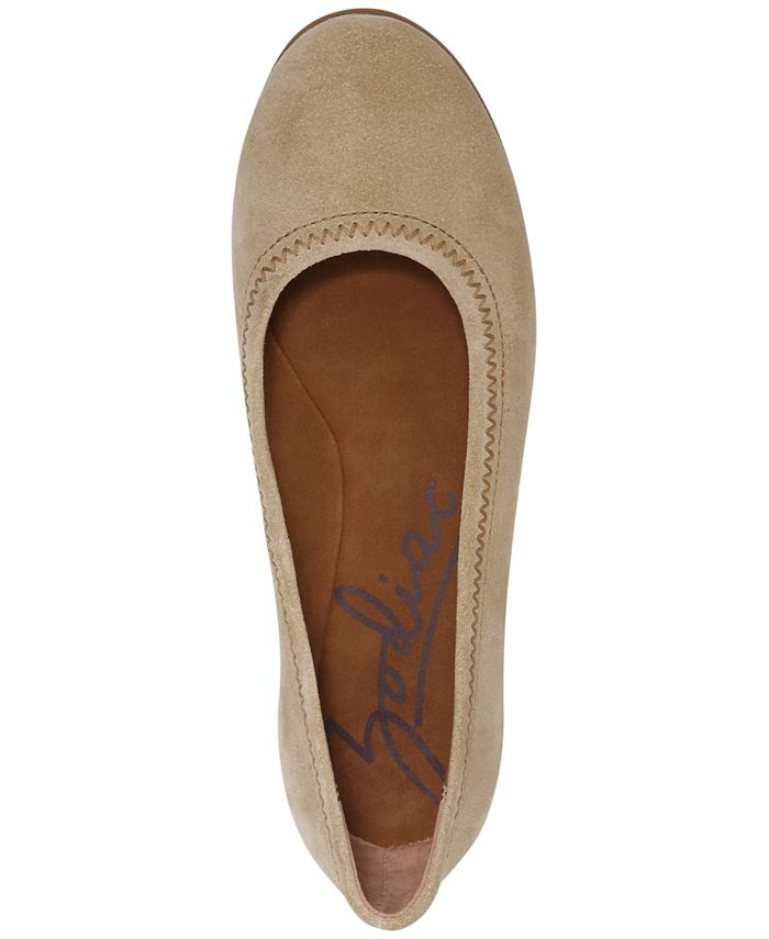 Zodiac Women's Sonia Ballet Flats & Reviews Flats & Loafers Shoes