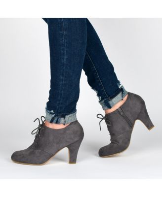 Women's Leona Wide Width Lace Up Dress Shooties