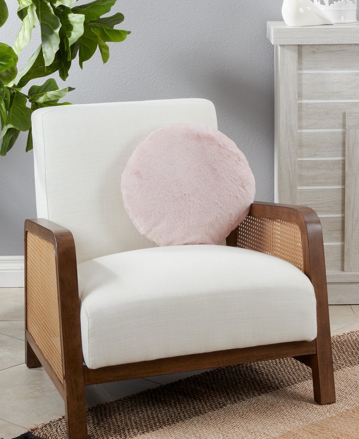 Saro Lifestyle Faux Fur Decorative Pillow, 16