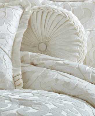 J Queen New York La Boheme Comforter Sets In Neutral