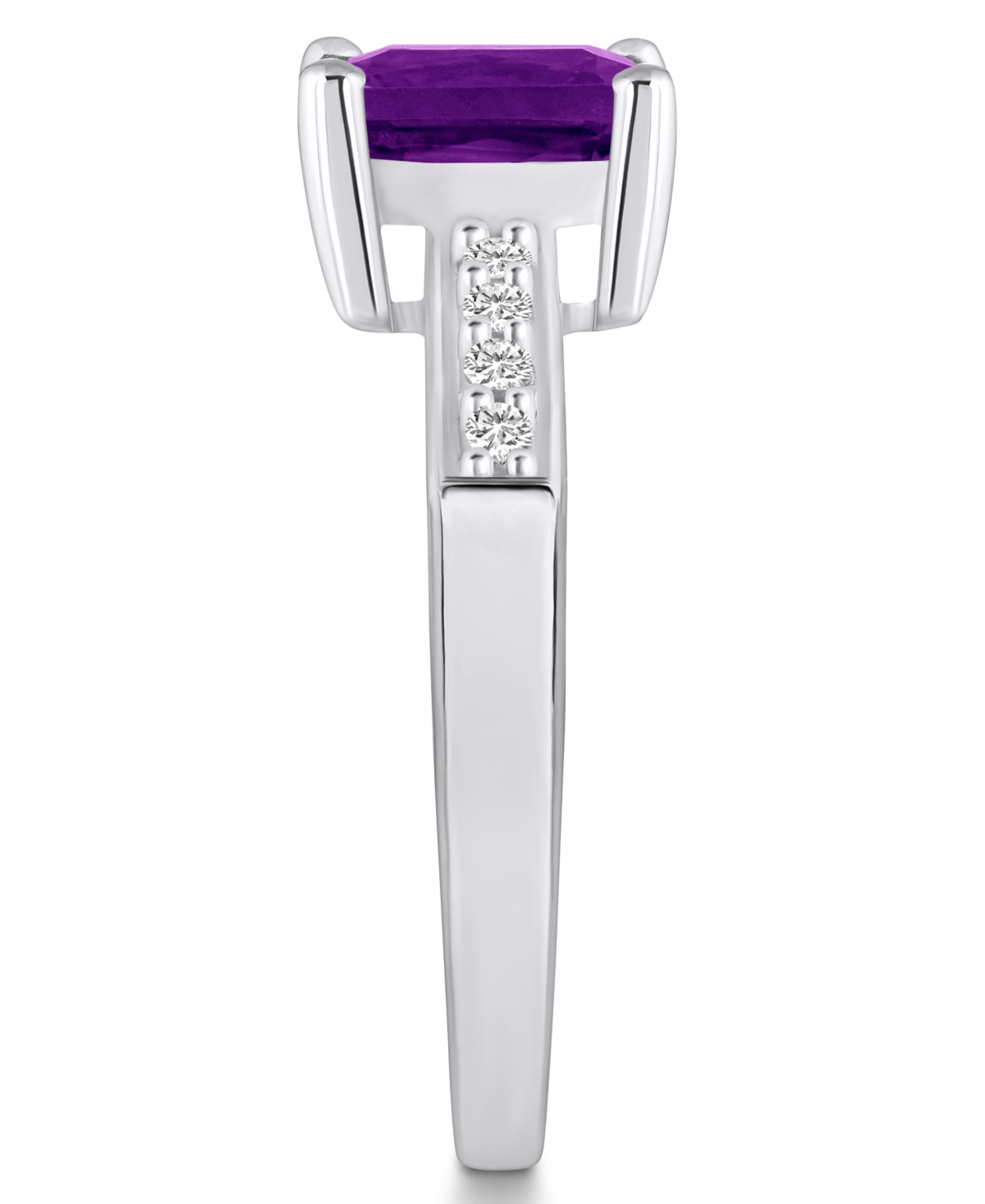 Amethyst (1-5/8 ct .t.w.) and Diamond (1/8 ct .t.w.) Ring in 14K Yellow Gold