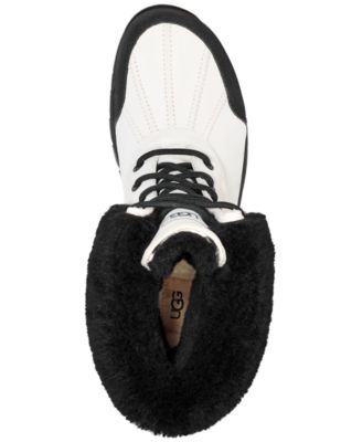 UGG® Men display picture 1