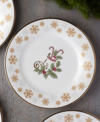 Holly & Berry Gold Set of 4 Holiday Assorted Appetizer Plates, 6.25"