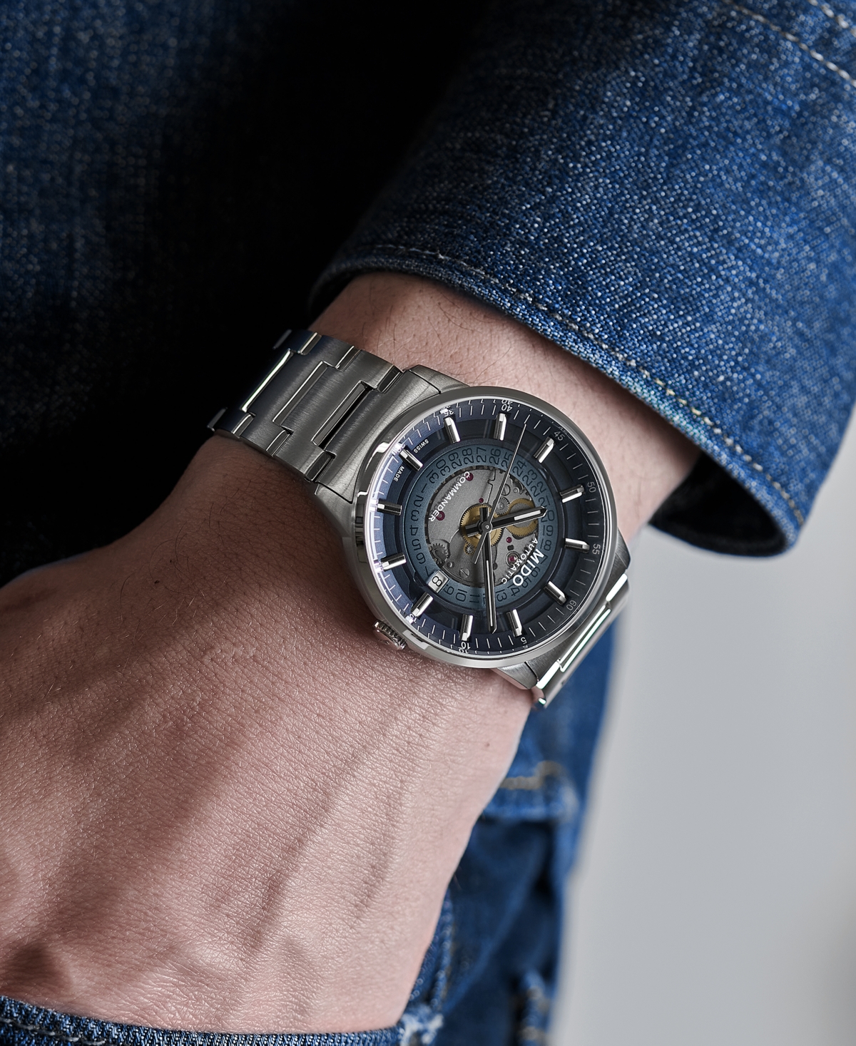 Mido Men's Swiss Automatic Commander Stainless Steel Bracelet Watch 40mm