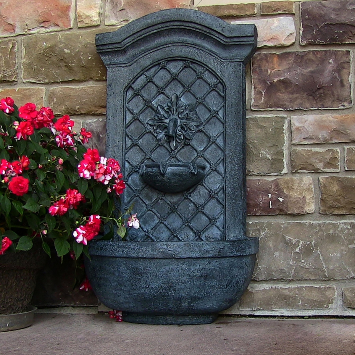 Sunnydaze Decor Rosette Leaf Polystone Outdoor Solar Wall Fountain - Lead