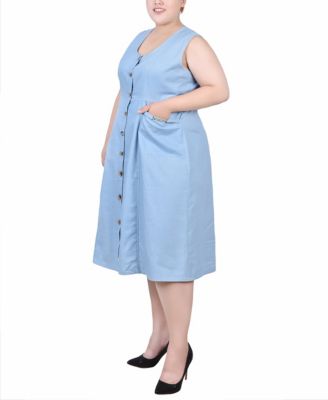 Plus Size Sleeveless Chambray Dress with Hardware
