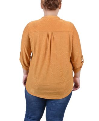 Plus Size 3/4 Roll Tab Pullover Top