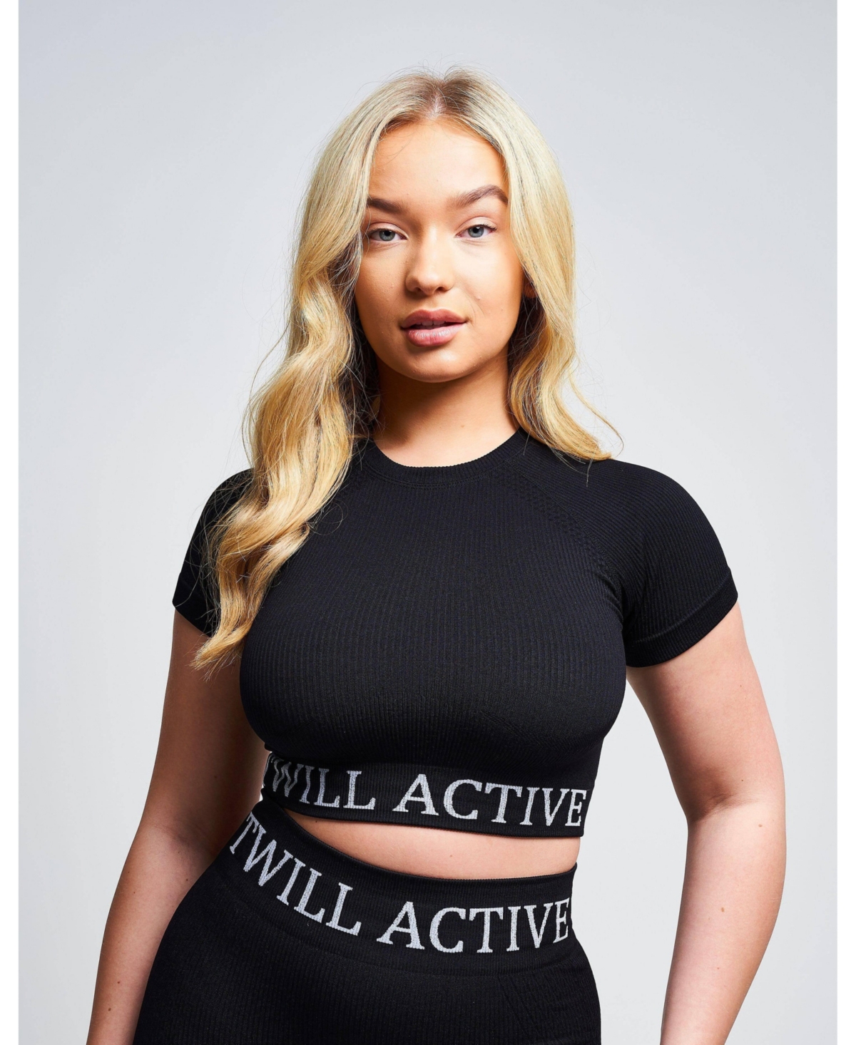 Women's Avra Panel Recycled Seamless Crop Top -- Black