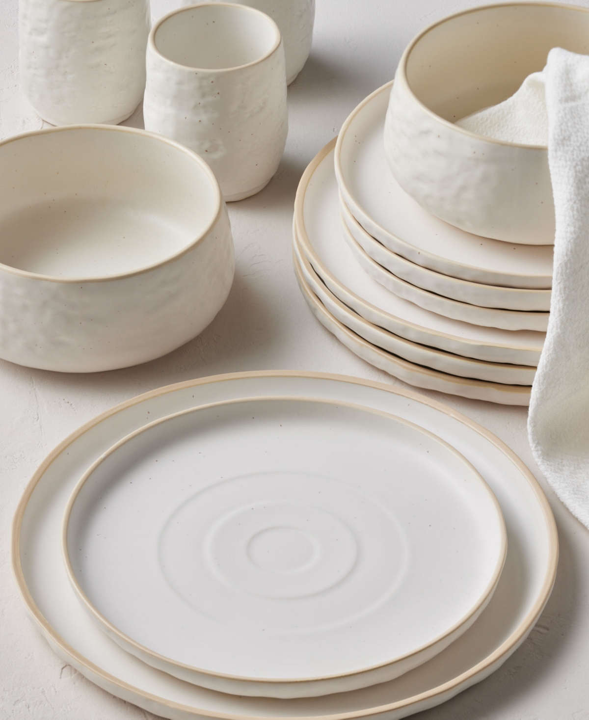 Shosai Stoneware 16 Pieces Dinnerware Set, Service for 4 - White Speckled