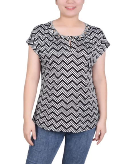 Petite Grommet Neck Knit Short Extended Sleeve Top - Black White Zigzag