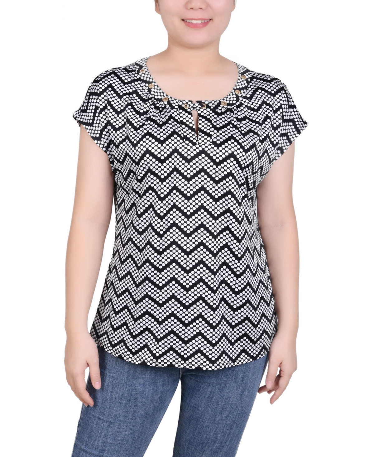 Ny Collection Petite Grommet Neck Knit Short Extended Sleeve Top In Black White Zigzag