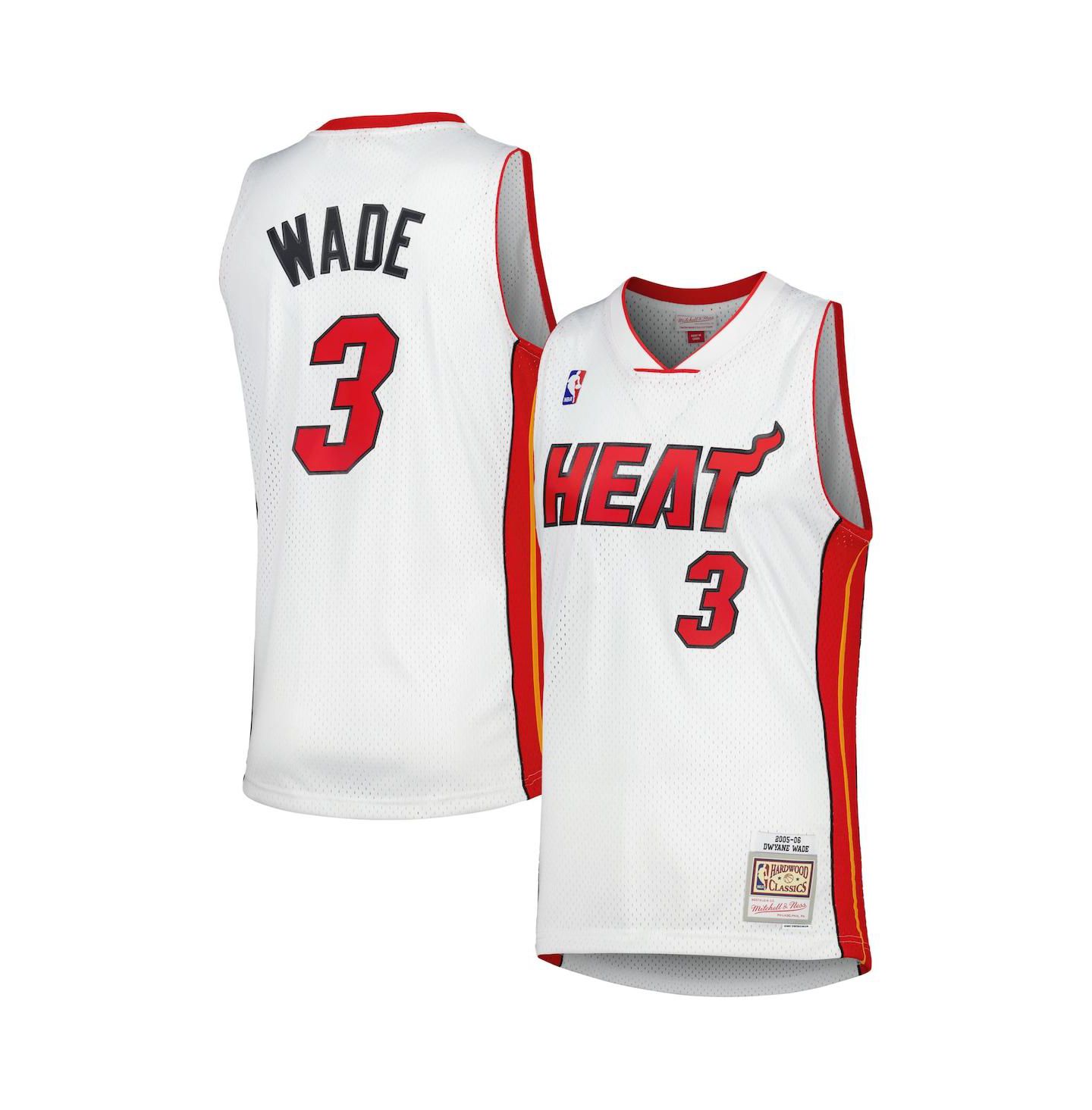 Мужской топ Mitchell & Ness Dwyane Wade White Miami Heat Hardwood Classics 2005-06 Swingman Jersey — фото 2