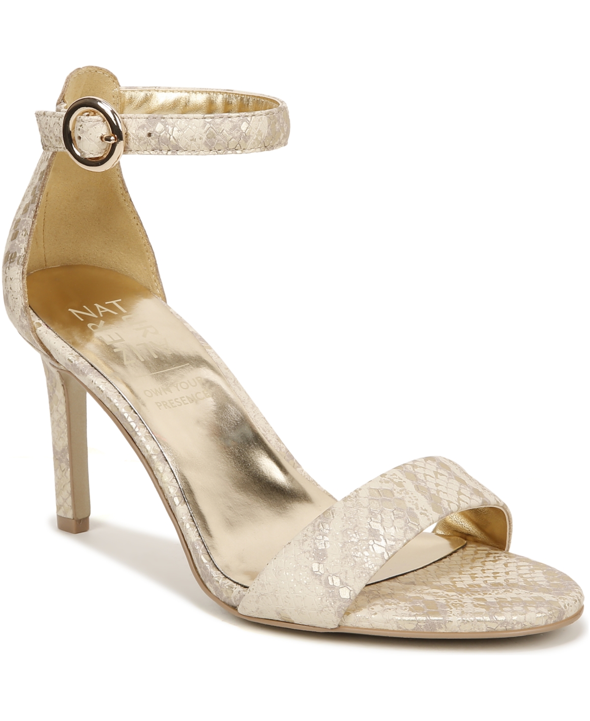 Kinsley naturalizer hot sale