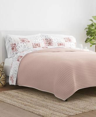 Scrolled Patchwork Reversible 3-Pc. Lightweight Quilt Set, Full/Queen