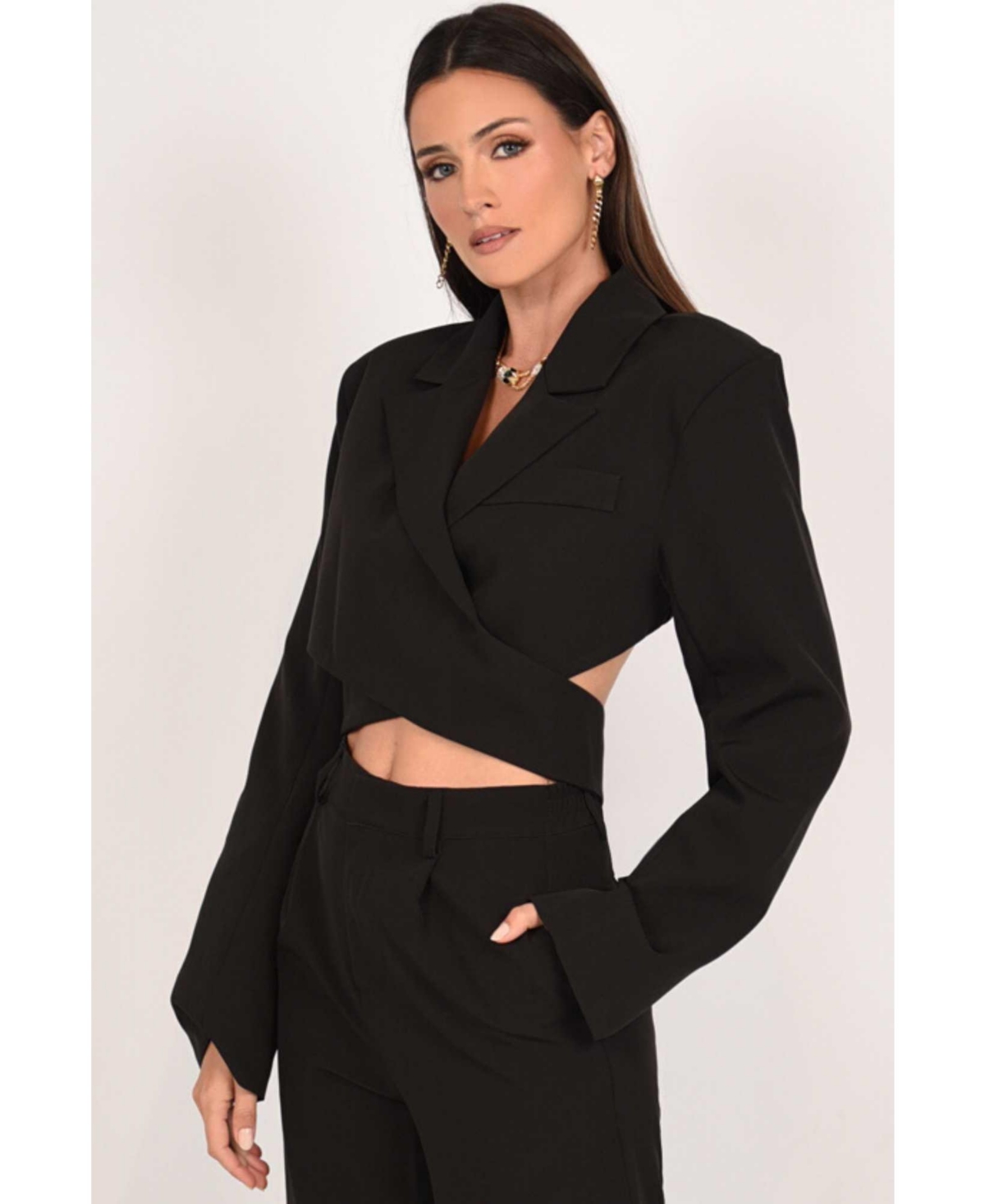 Akalia Maddie Cropped Backless Women's Black Blazer