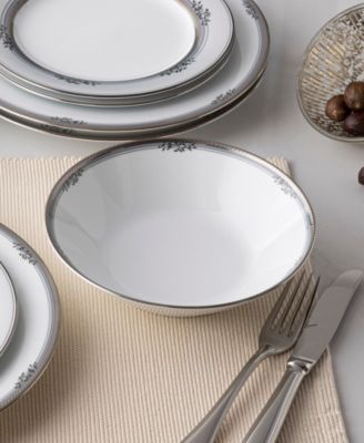 Laurelvale Set of 4 Soup Bowls, 7.50", 12 oz.