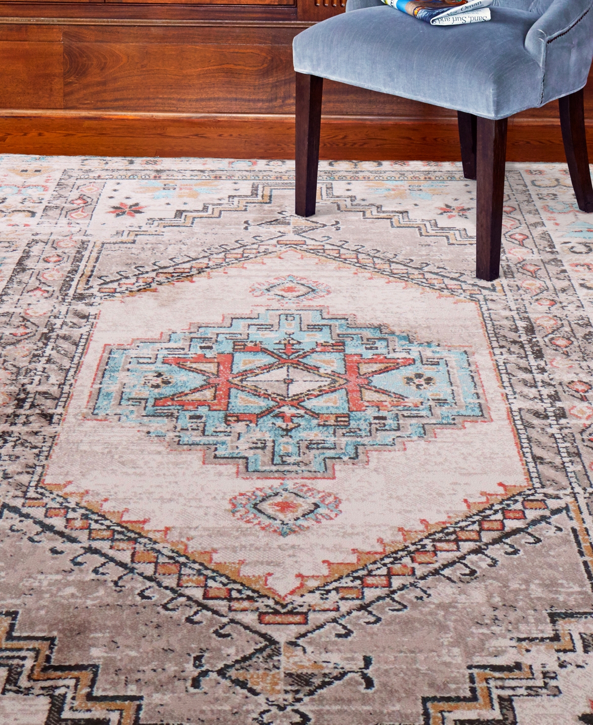 Bashian Novo NOV307 7'6" x 9'6" Area Rug