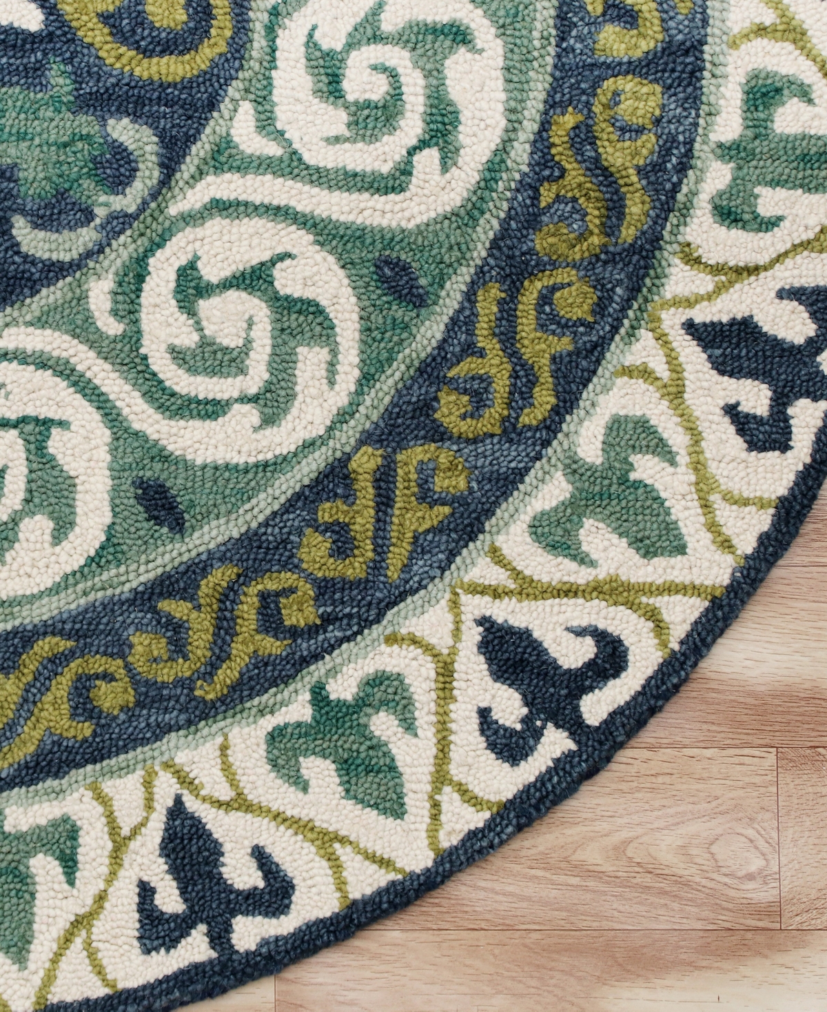 Closeout! Lr Home Valentin VLNTA03567 7' x 7' Round Area Rug