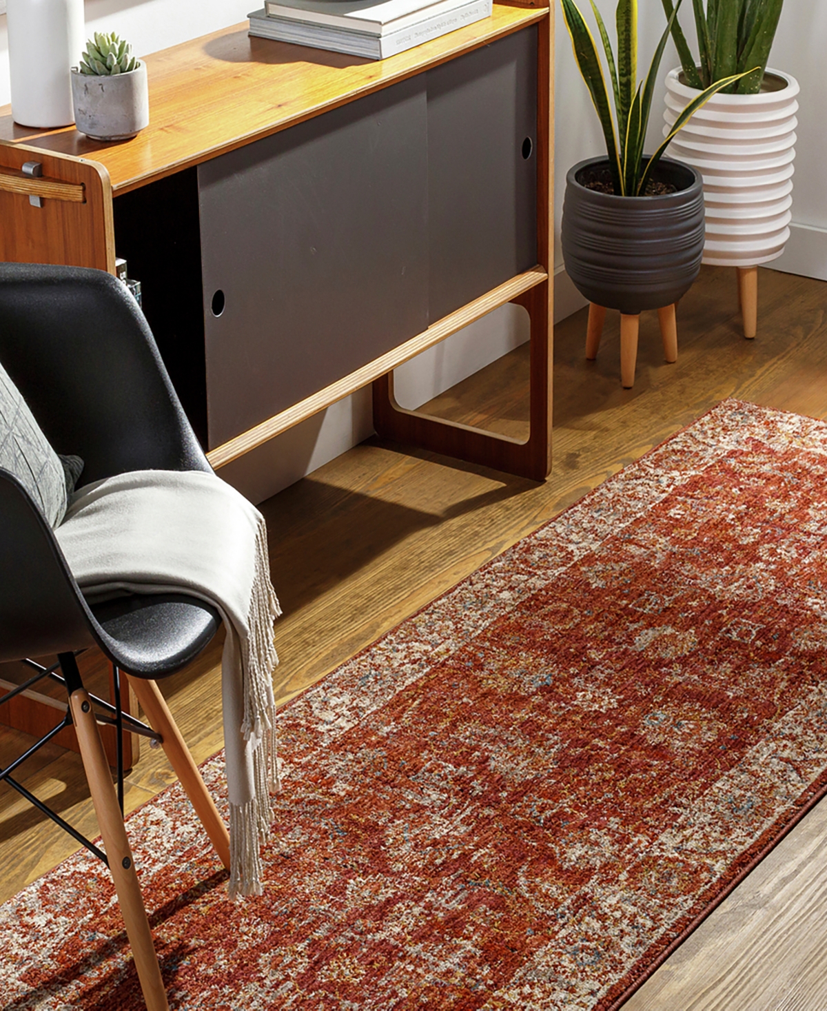 Livabliss Mirabel Mbe-2307 2'7" x 7'3" Runner Area Rug