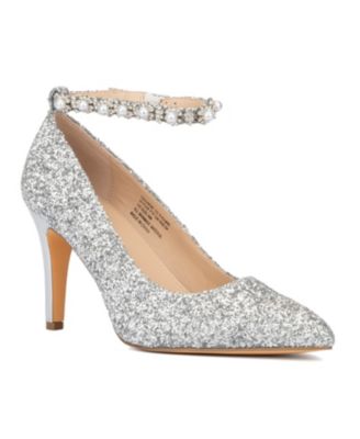 Macy's silver shops pumps