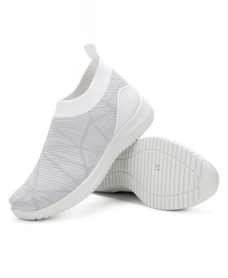 Women's Casual Slip On Sneakers with Breathable Mesh