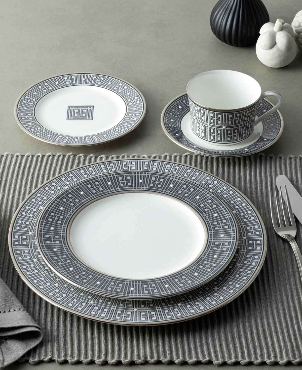 Noritake Infinity Graphite 4 Piece Saucer Set, Service For 4 In Graphite