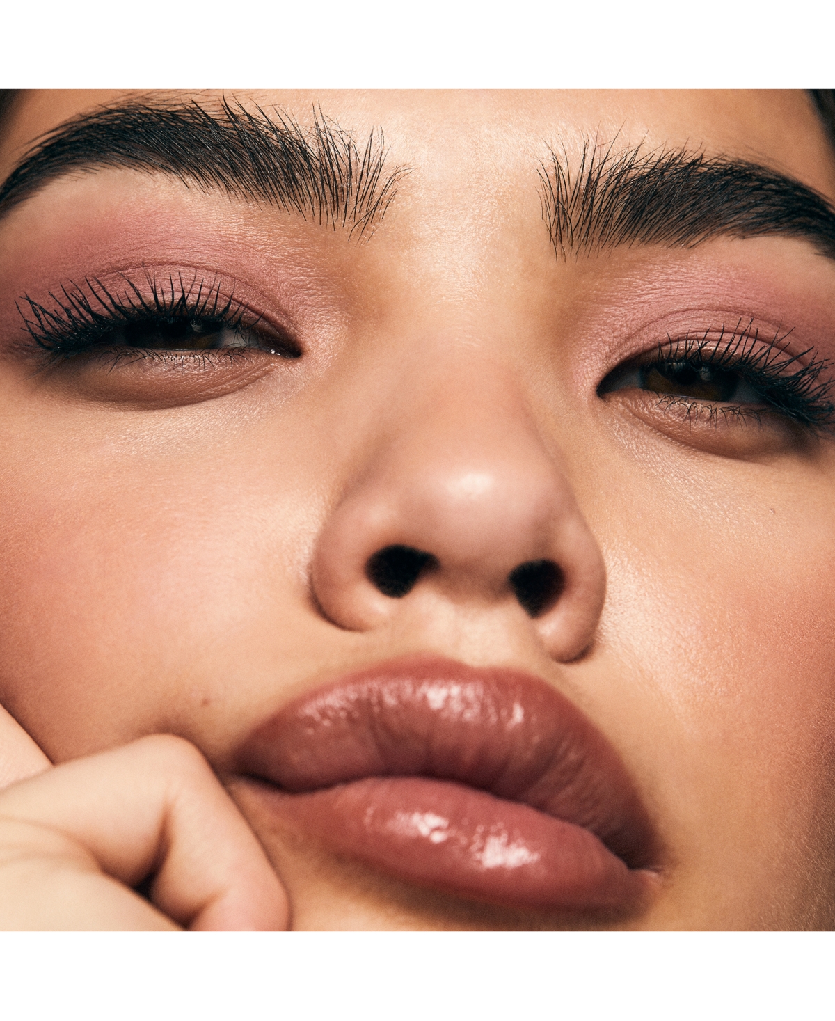 Kylie Cosmetics Matte Liquid Eyeshadow - 002- An Actual Mood