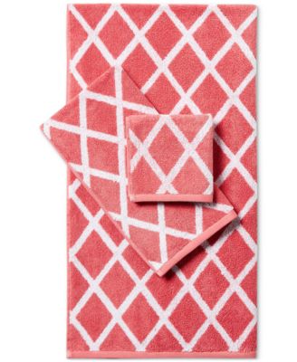 Sanders Diamond Cotton Hand Towel, 16" x 30"