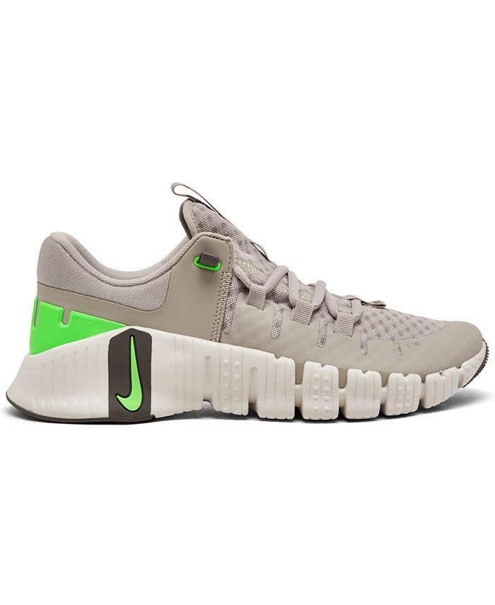 Nike Men's Free Metcon 5 Training Sneakers from Finish Line & Reviews ...