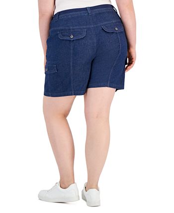 flattering style for plus size