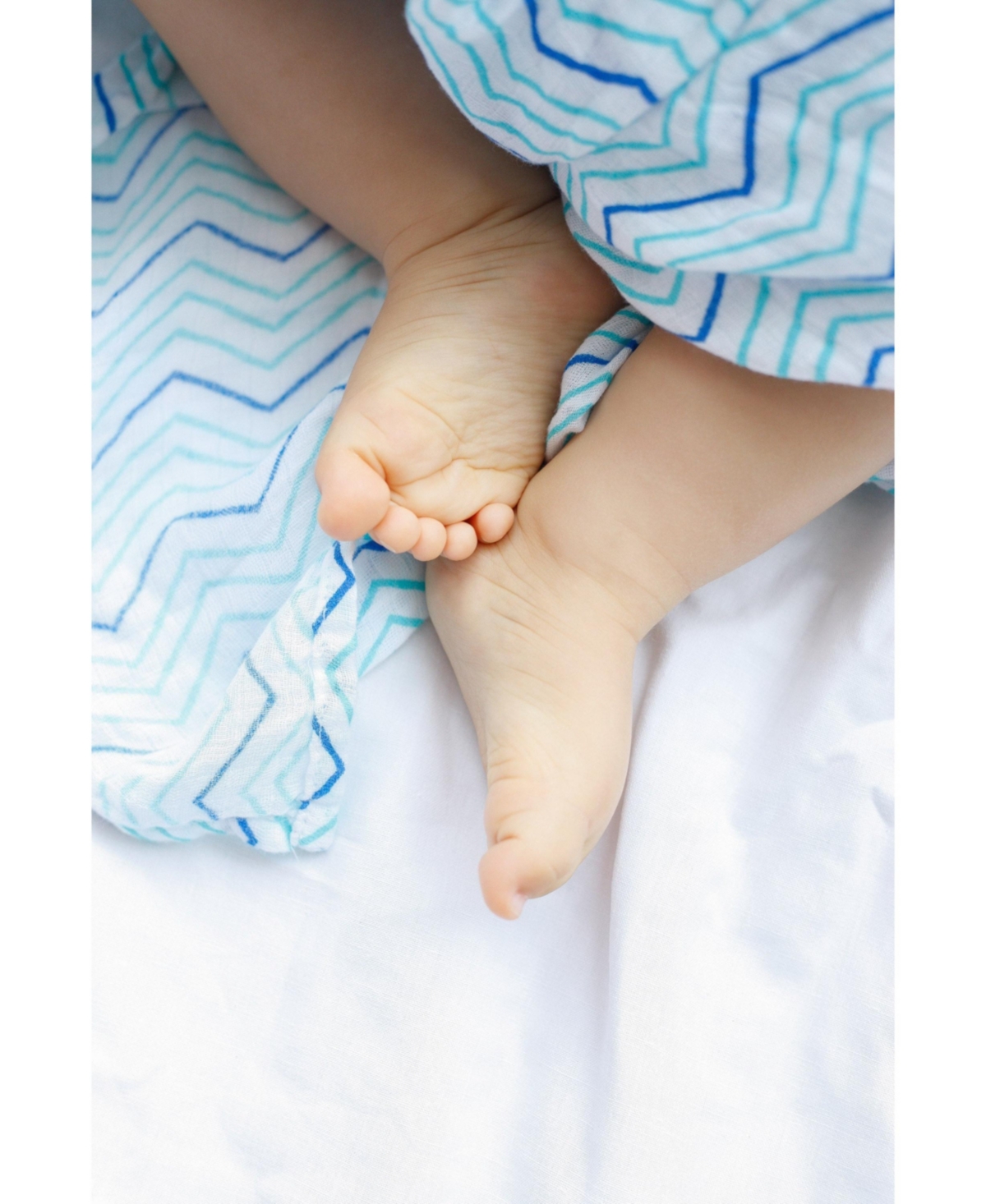 Malabar Baby Baby Gots Certified Organic Muslin Swaddle - Two-Pack Gift Set, Enchanted Garden (Chevron + Dotty)