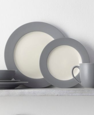 Colorwave Rim 16-Pc. Dinnerware Set, Service for 4