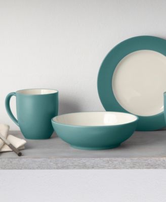 Colorwave Rim 16-Pc. Dinnerware Set, Service for 4