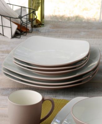 Colorwave Square 16 Pc. Dinnerware Set, Service for 4