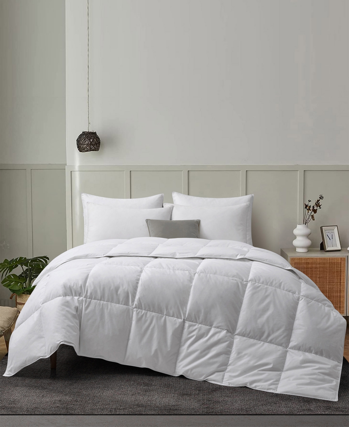 Unikome Ultra Lightweight Goose Down Feather Comforter, Twin In White