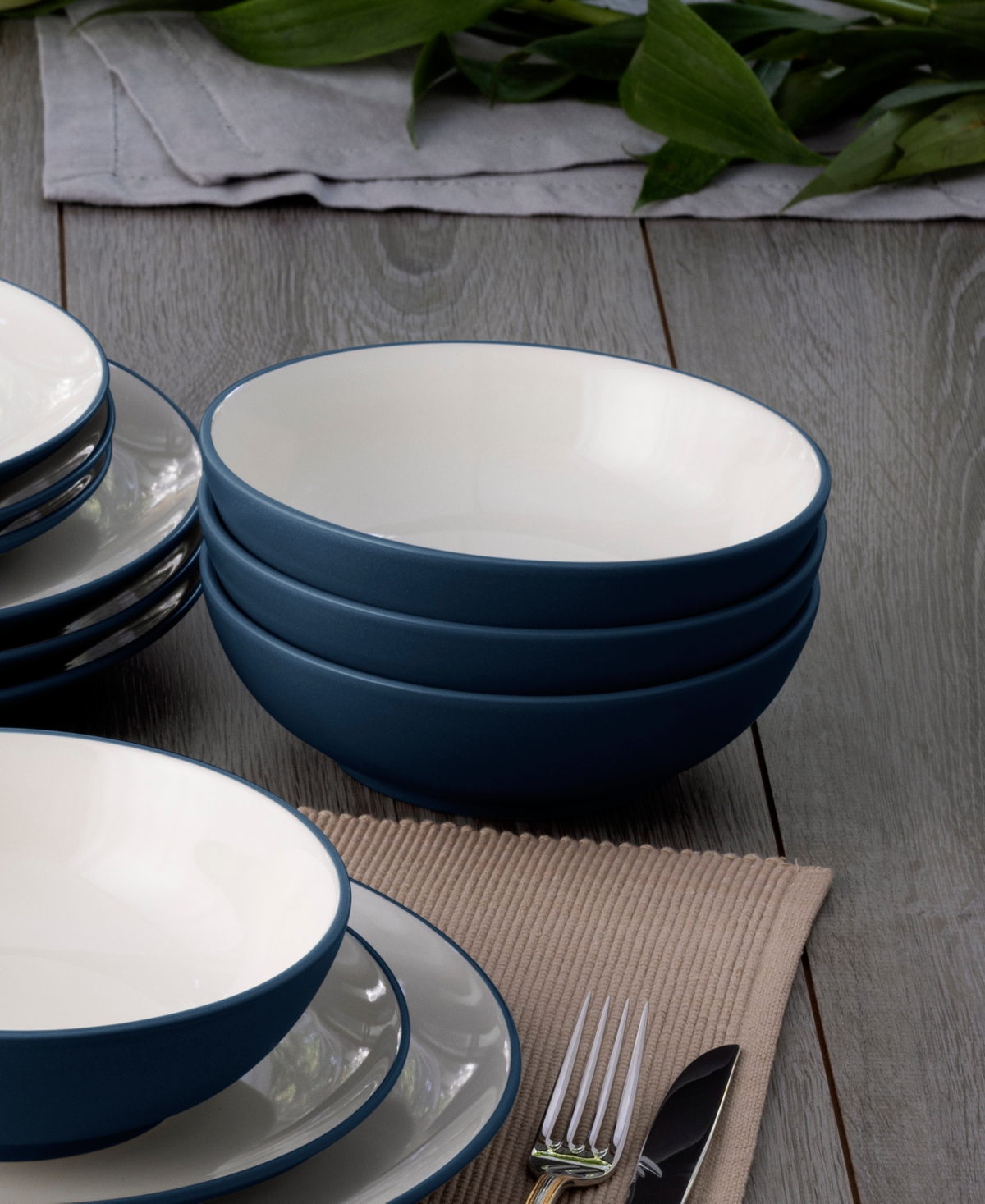Noritake Colorwave Coupe 16 Pc. Dinnerware Set, Service For 4 In Blue