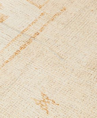 Solana BOOC2300 3'11" x 5'7" Area Rug