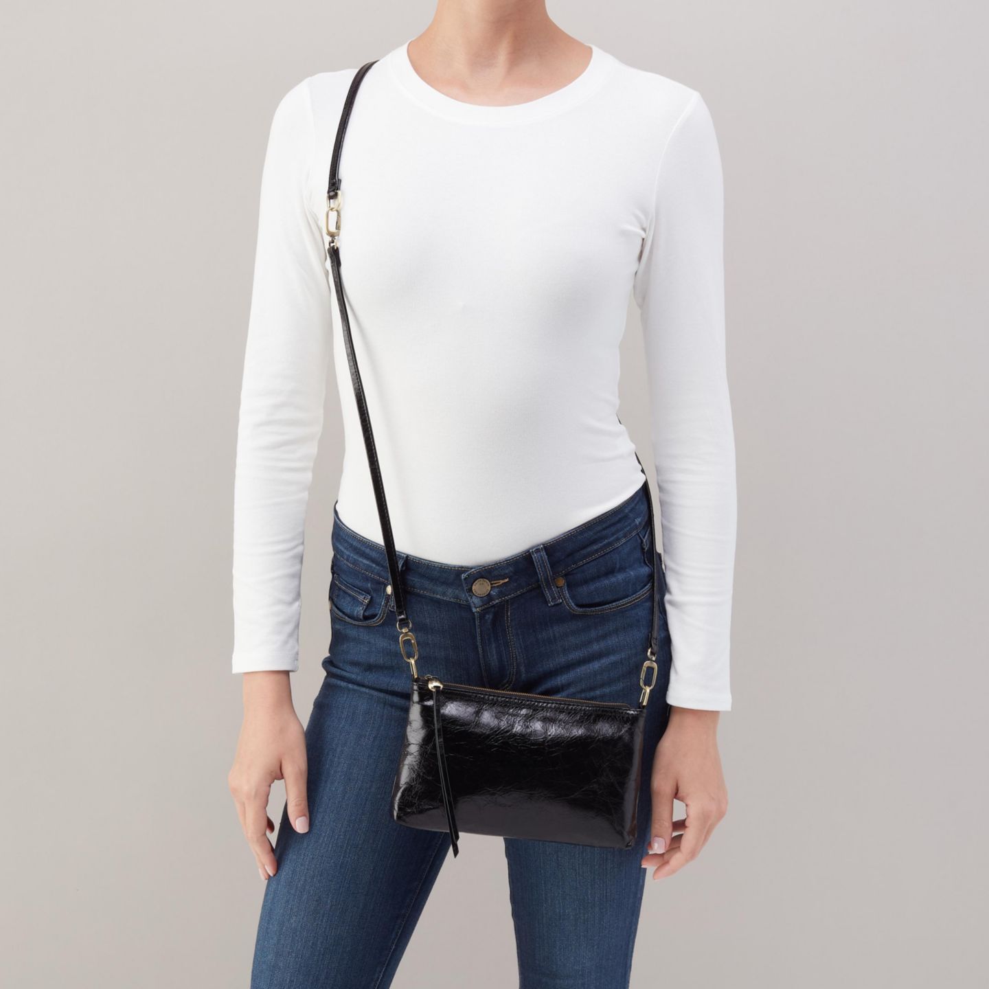 Женская сумка HOBO Darcy Crossbody, цвет: Чёрный — фото 5