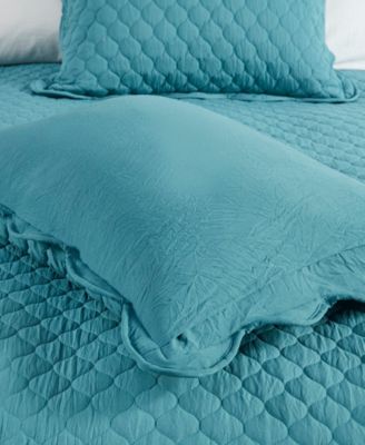 Madison Park Nala Scalloped Edge Crinkle Microfiber 3-Piece Quilt Sets