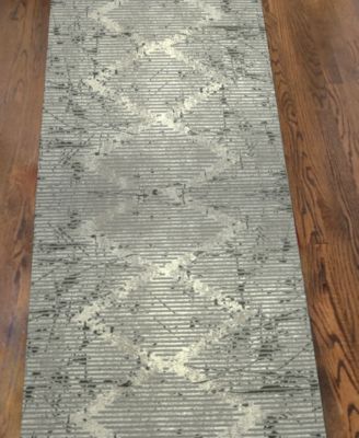 CLOSEOUT! KM Home Davide 1230 2'2" x 7'7" Runner Area Rug