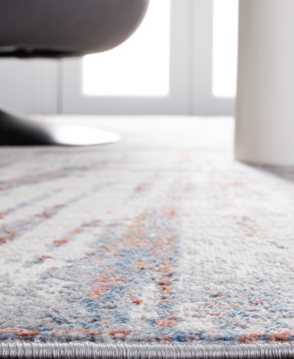 Safavieh Amelia ALA449 x Area Rug - Rust