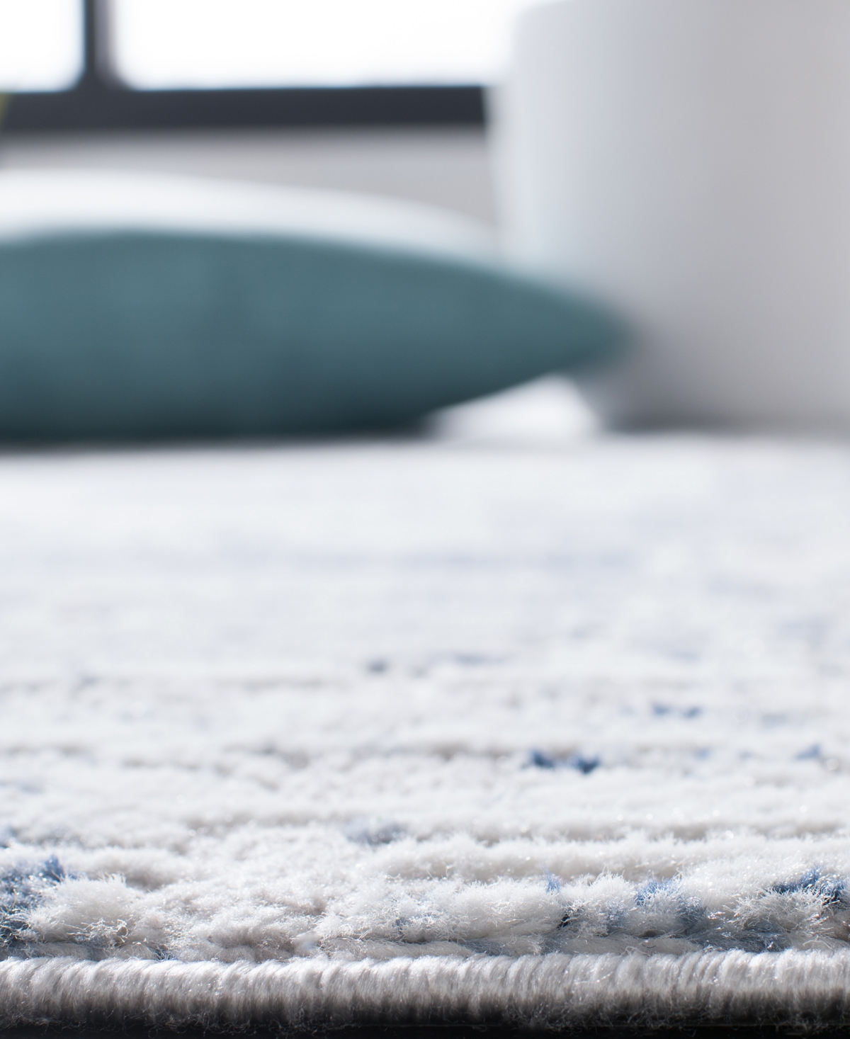 Safavieh Amelia ALA786 x Area Rug - Gray