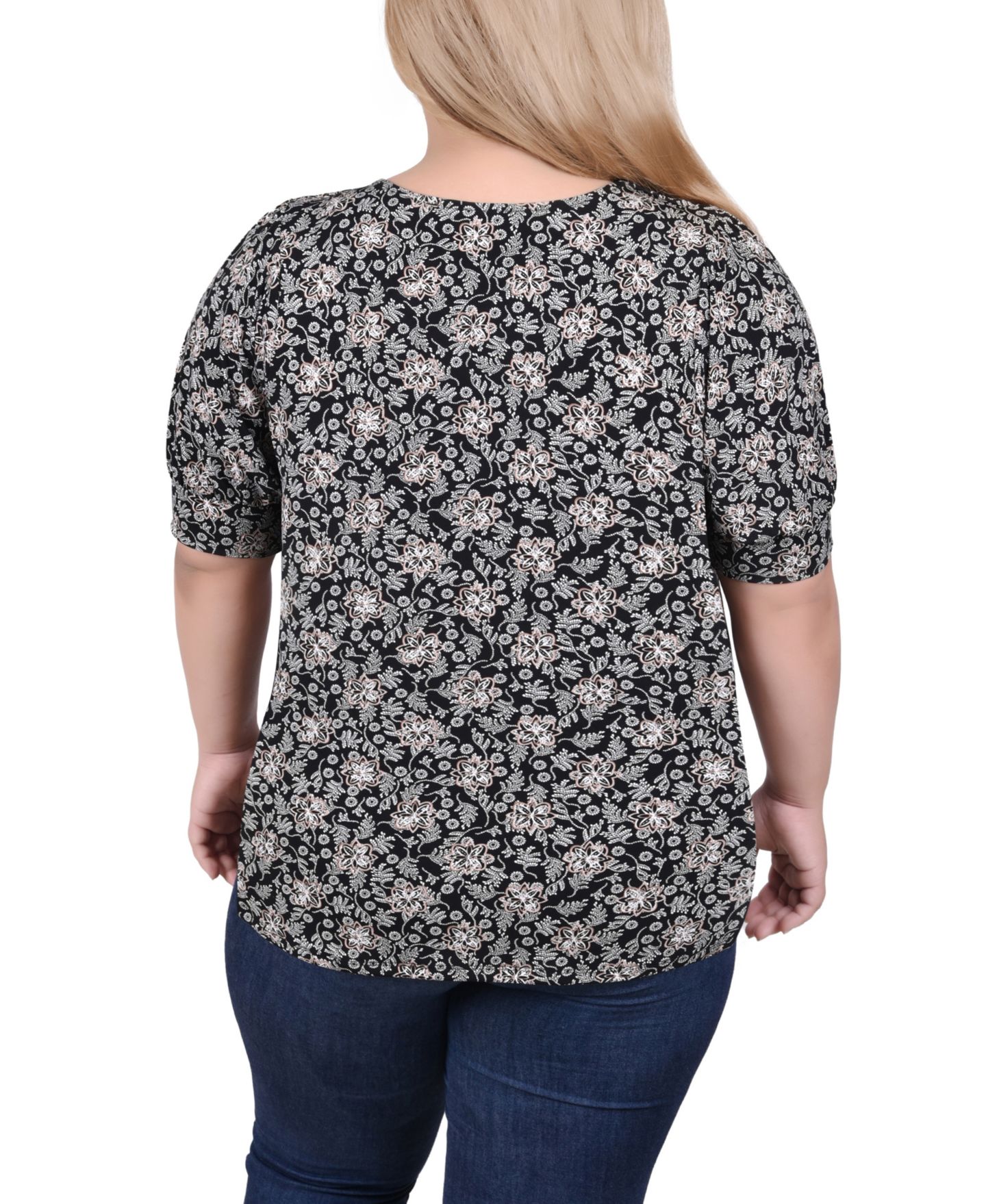 Женский топ NY Collection Plus Size Short Sleeve Balloon Sleeve, цвет: Чёрная слоновая кость серо-коричневый с принтом — фото 2