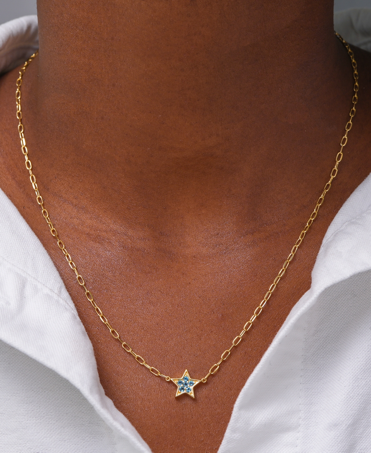 Star Cluster Pendant Necklace (1/4 ct. t.w.) in 14k Gold-Plated Sterling Silver, 16