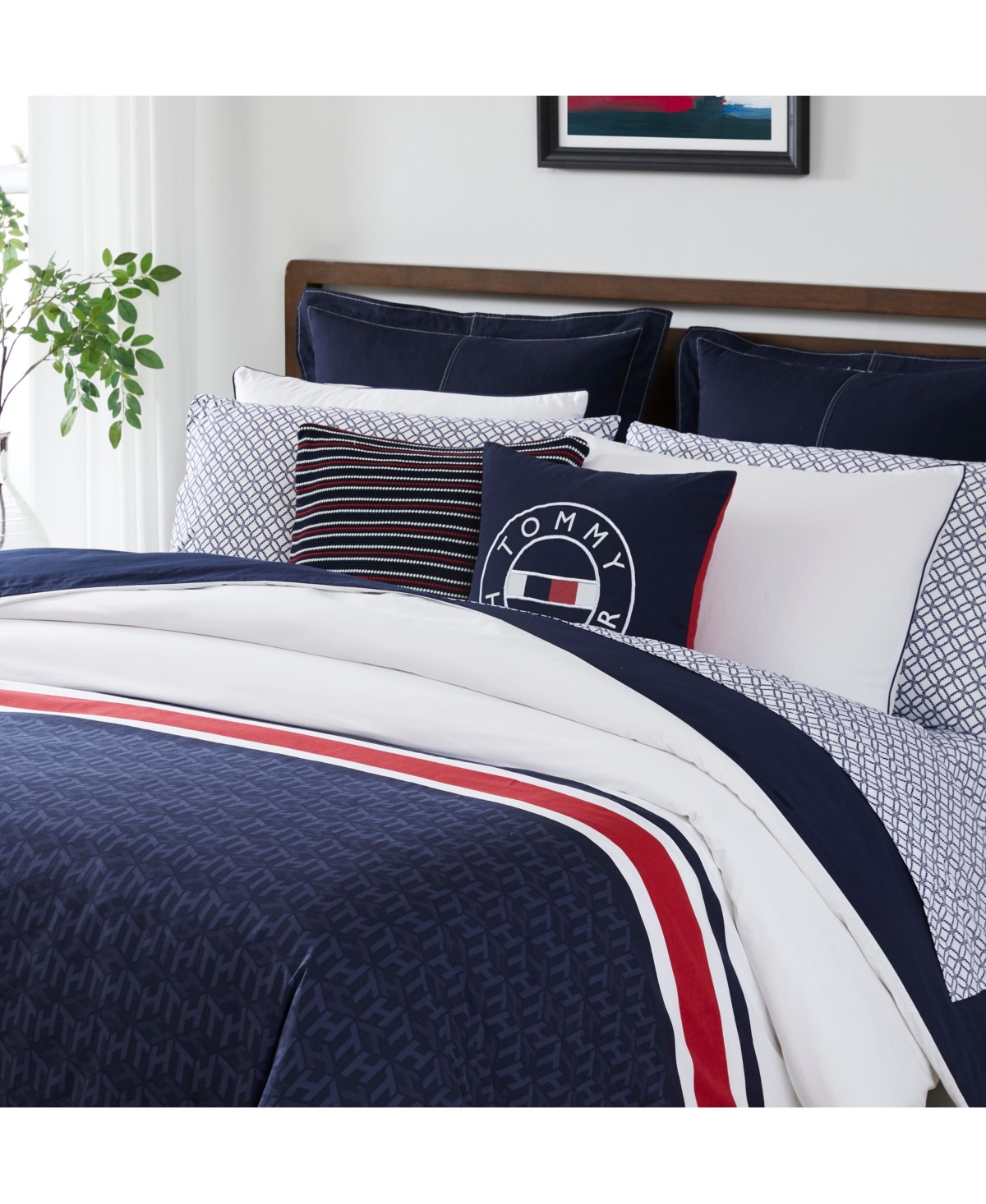 Tommy Hilfiger Cube Print Reversible 3 Piece Comforter Set, King In Multi